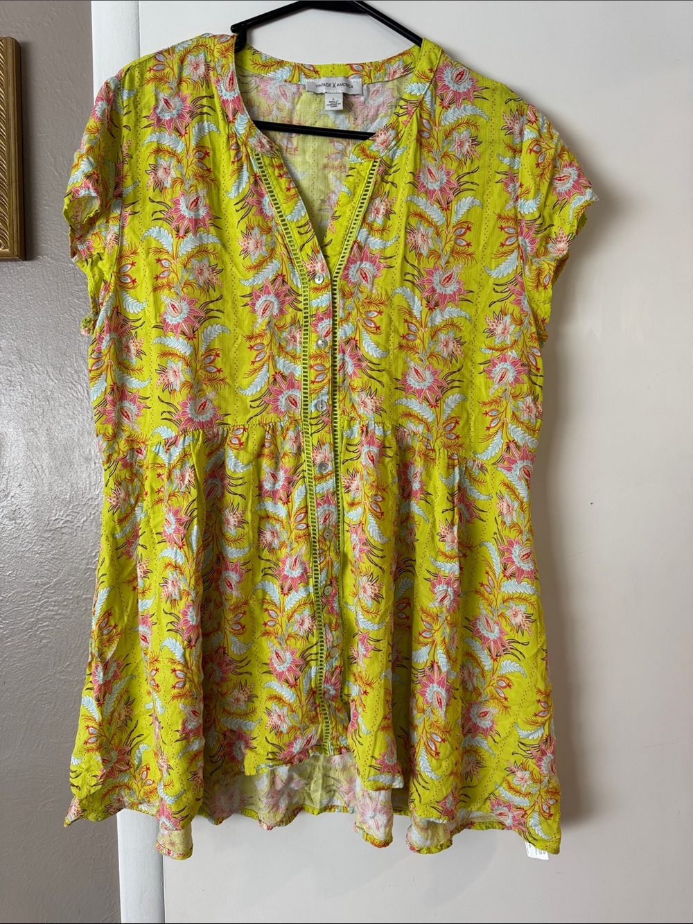 Lime green Floral Split-Neck Boho Tunic Top Sz L